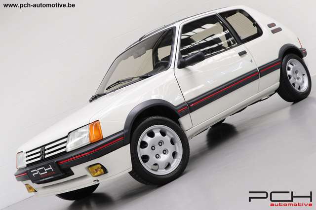 Peugeot 205 GTi 1.9 130cv + Toit Ouvrant