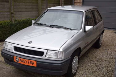 Opel Corsa Super onderhouden Corsa - 1993 - !!!24719km!!! -