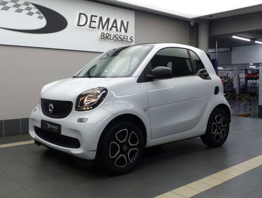Smart fortwo 0.9 Turbo * DCT * LED * Toit Pano * Parktronic arr