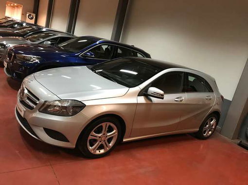 Mercedes A 180 d EURO 6 !! PANODAK/CAMERA/NAVI - Garantie
