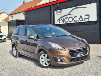 Peugeot 5008 1.6 HDi Allure 7 pl. / 53.000 km Toit pano, Gps,..