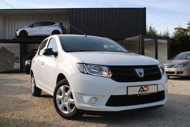 Dacia Sandero 1.2i. Slechts 42.000 km! 12 maanden garantie