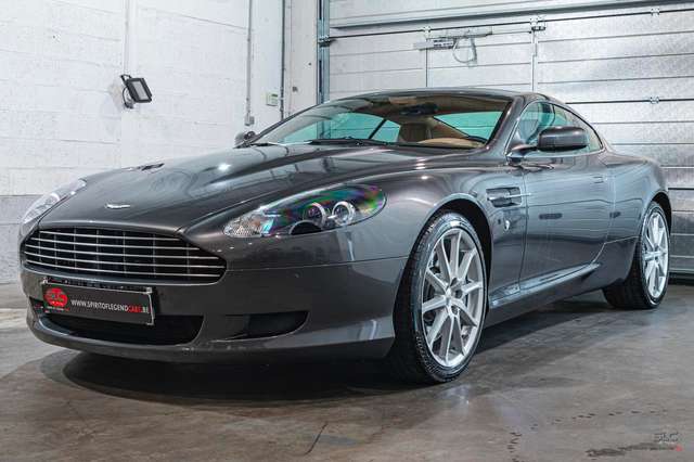 Aston Martin DB9 Touchtronic - Navi - PDC - Full History