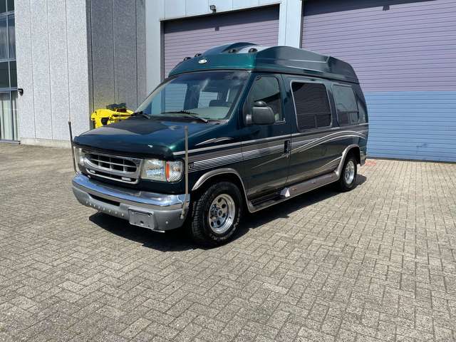 Ford Econoline 4.6 / V8 / KAMPEERWAGEN / LPG