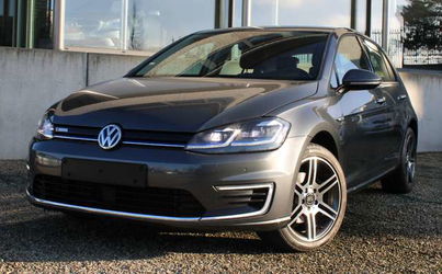 Volkswagen Golf 35.8kWh E-