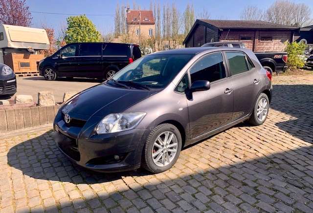 Toyota Auris 1.4 D-4D Edge clim, car-pass belge 69000 km