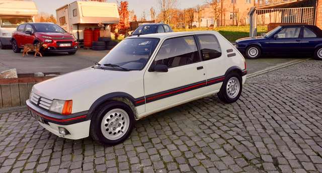 Peugeot 205 1.6 GTI d origine