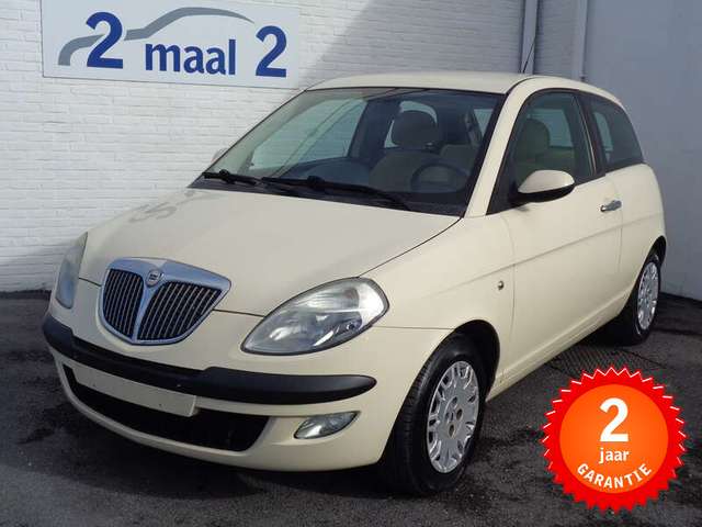 Lancia Ypsilon 1.2i 8v Airco inclusief 2 JAAR garantie
