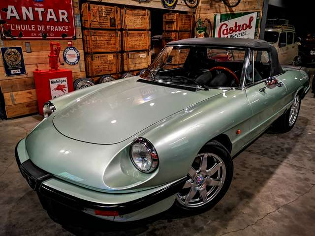 Alfa Romeo Spider 2.0 BEL EXEMPLAIRE D'UNE COULEUR RARE & MAGNIFIQUE