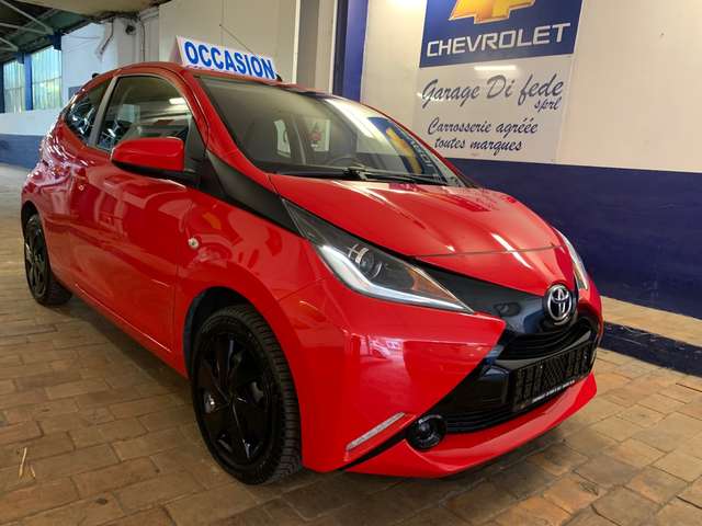 Toyota Aygo 1.0i VVT-i x-clusiv 1 proprietaire airco