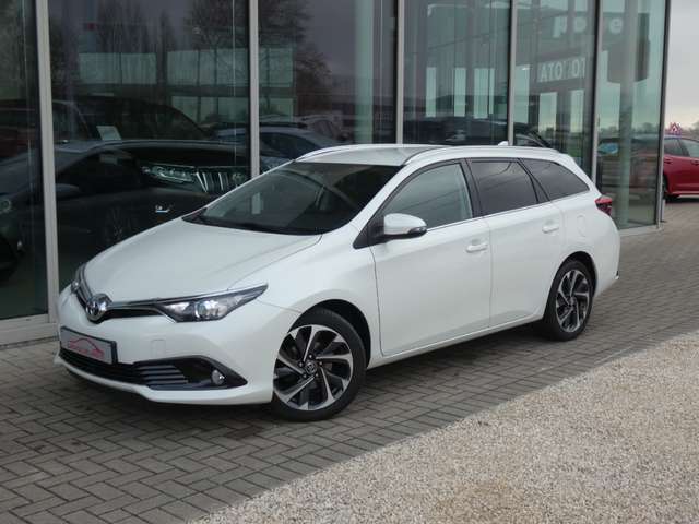 Toyota Auris Touring sports 1.2i Turbo GPS Camera Keyless