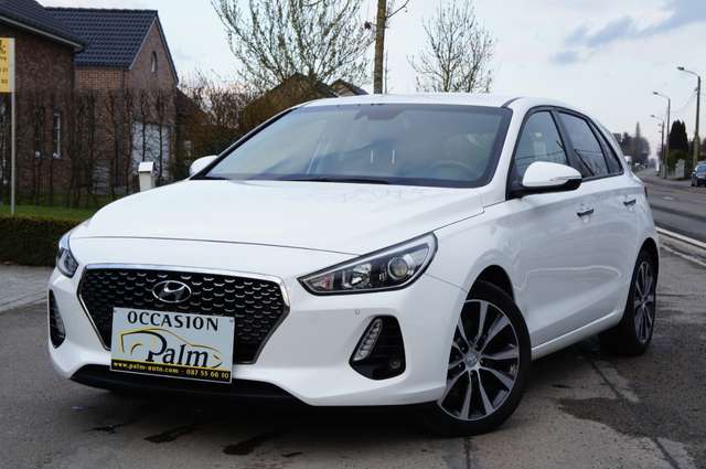Hyundai i30 1.6 CRDi Sky