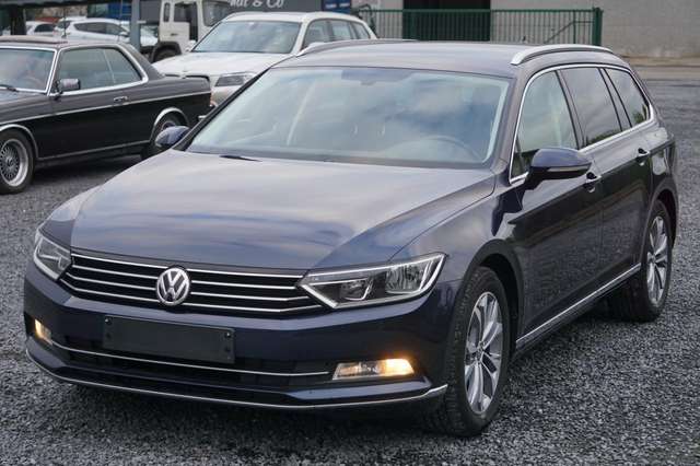 Volkswagen Passat Variant 1.6 CR TDi Highline DSG NAVI LEDER PDC CRUISE