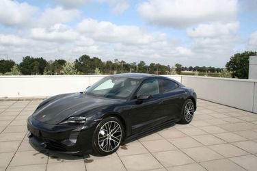 Porsche Taycan Turbo vol !!
