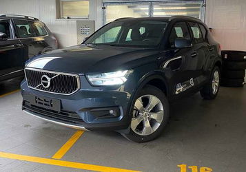 Volvo XC40 Momentum Pro T3