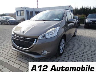 Peugeot 208 1.2i ** EURO 5 ** KEURUNG INCL. **