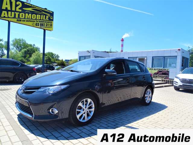 Toyota Auris 1.4 D-4D | Airco | Navigatie | Camera | 90 pk