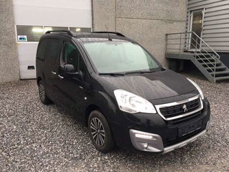 Peugeot Partner **VERSION STYLE**36 MOIS DE GARANTIE**