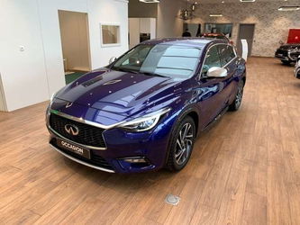 Infiniti Q30 PREMIUM