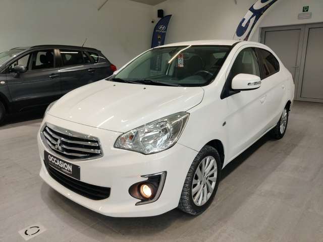Mitsubishi Attrage INTENSE