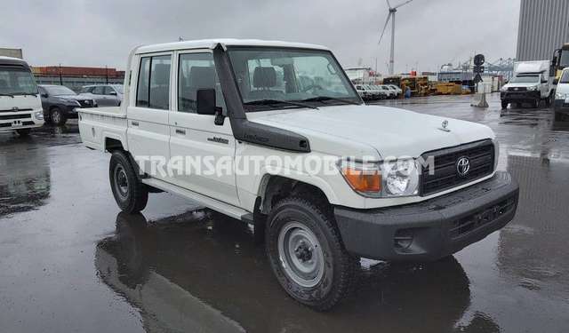 Toyota Land Cruiser HZJ 79 Double cabin - EXPORT OUT EU TROPICAL VERSI