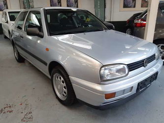 Volkswagen Golf 1.8i CL