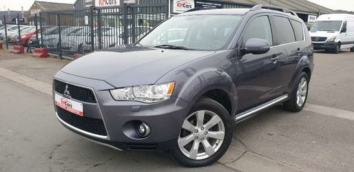 Mitsubishi Outlander 2.2 DI-D **7 PLACES**XENON**NAVI**CUIR**4X4