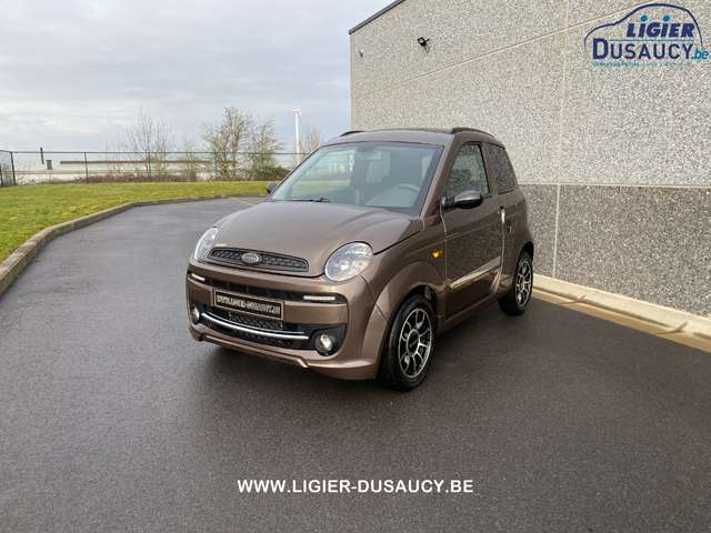 Ligier Ander Microcar M-Go 4 Prémium Sun Garantie 12 mois**