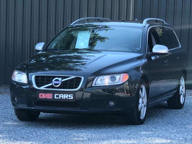 Volvo V70 2.0 T5 Bi-Fuel (CNG) Autom. XENON-CUIR-GPS-GAR 1AN