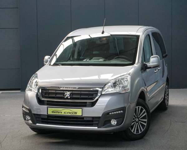 Peugeot Partner 1.6i Benzine/Airco/Navi/6dkm/Camera/**Garantie**
