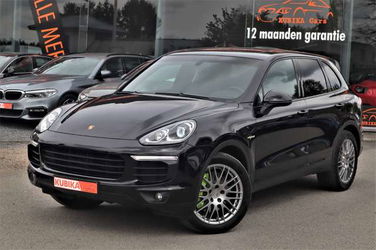 Porsche Cayenne 3.0i SE-Hybride tiptronic Pano Camera GARANTIE*