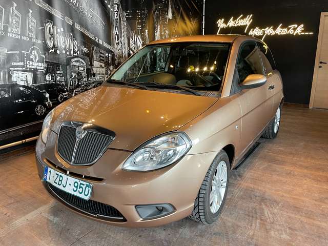 Lancia Ypsilon 1.2i * 37.485 KM *