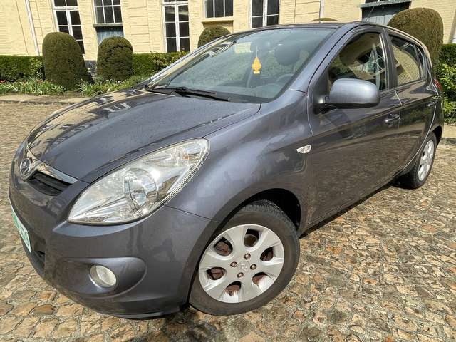 Hyundai i20 1.2i Lounge *Controle technique + Garantie*