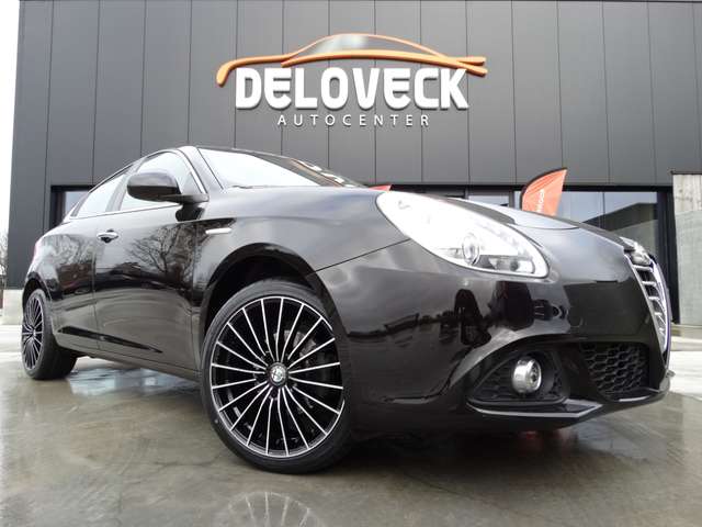 Alfa Romeo Giulietta 1.6 JTDm Super // navi leder pdc led // E6