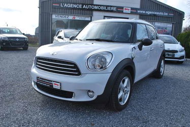 MINI Cooper Countryman 1.6i Pano/Ouvrant,Radar,Clim ... Très Propre !!