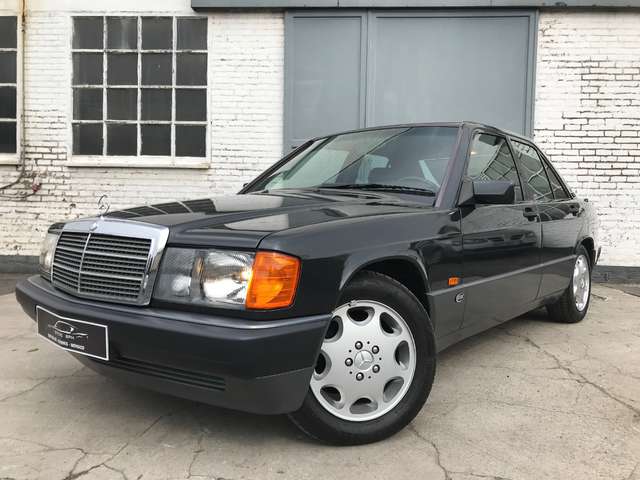 Mercedes 190 E 2.0L Cocoon 73600 km Etat Concours Full History