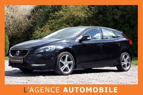 Volvo V40 2.0 D3 / GARANTIE 12M