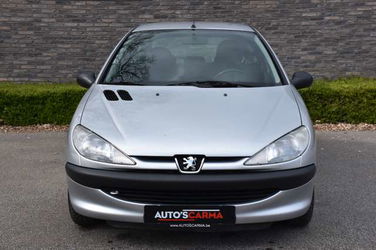 Peugeot 206 + 1.4i zeer proper wagen gekeurd voor verkoop