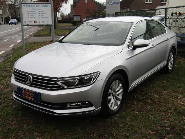Volkswagen Passat 1.6 CR TDi Comfortline DSG