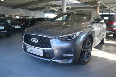 Infiniti Q30 Q30 S 1.6 T Luxe AUT. / LED./ NAV./ PANO / 360°