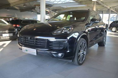 Porsche Cayenne 3.0i V6 Plug-In Hybrid / NAVI + CAMERA / PANORAMA