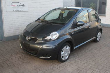 Toyota Aygo 1.0i VVT-i Plus slechts 64565 km + Garantie