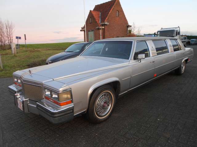 Cadillac Fleetwood Limousine 5.7 V8 Aut.