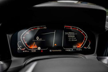 BMW 330 N.Model/Sportline/Leder/Live Cockpit Pro/Led's/New