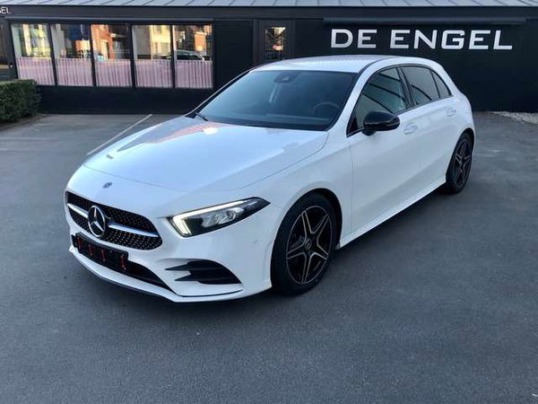 Mercedes A 180 AMG night navi MBUX camera LED Keyless sfeerverl