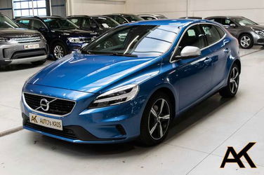 Volvo V40 2.0 T2 R-Design - ALCANTARA / NAVI / BLUETOOTH