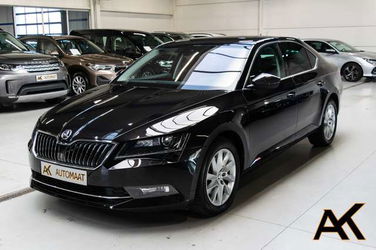 Skoda Superb 1.6 CR TDi Style DSG - LEDER / NAVI / CAMERA / ACC