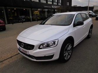 Volvo V60 Cross Country 2.0 D3 Momentum-Leder-Cruise-Navi-A/C-1e eigenaar