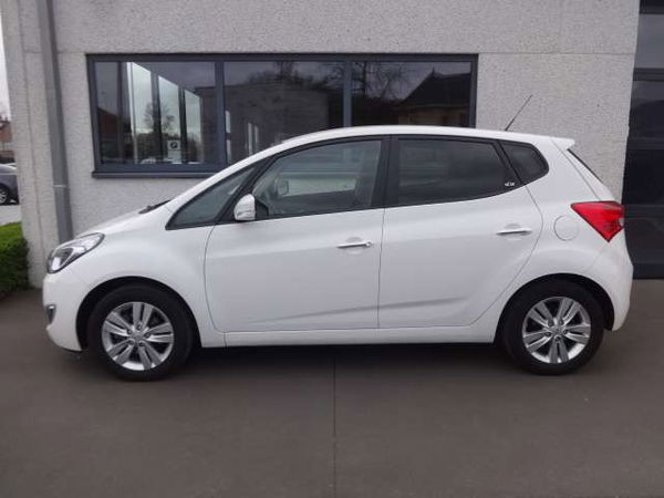 Hyundai ix20 1.4i Go NAVI ALU CLIM CRUISE CAMERA TREKH