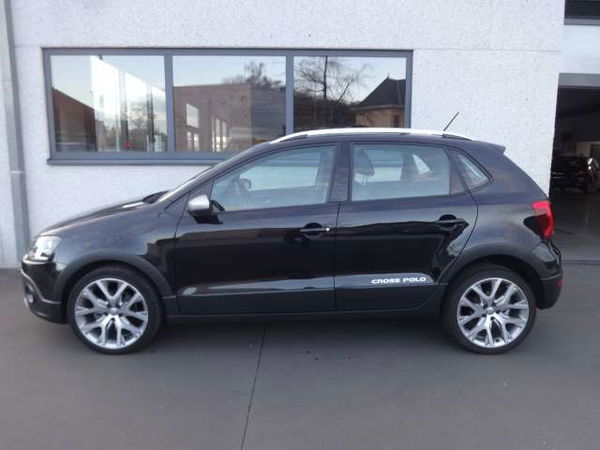 Volkswagen Polo Cross 1.2 TSI 66Kw NAVI CRUISE LEDER/ALC ALU